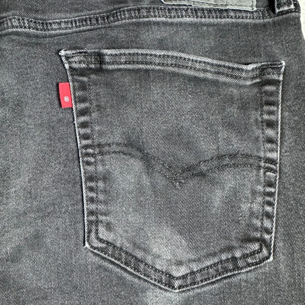 Levis 505 Regular Fit Jeans Mens 38x28 Faded Black Good Straight Leg Denim